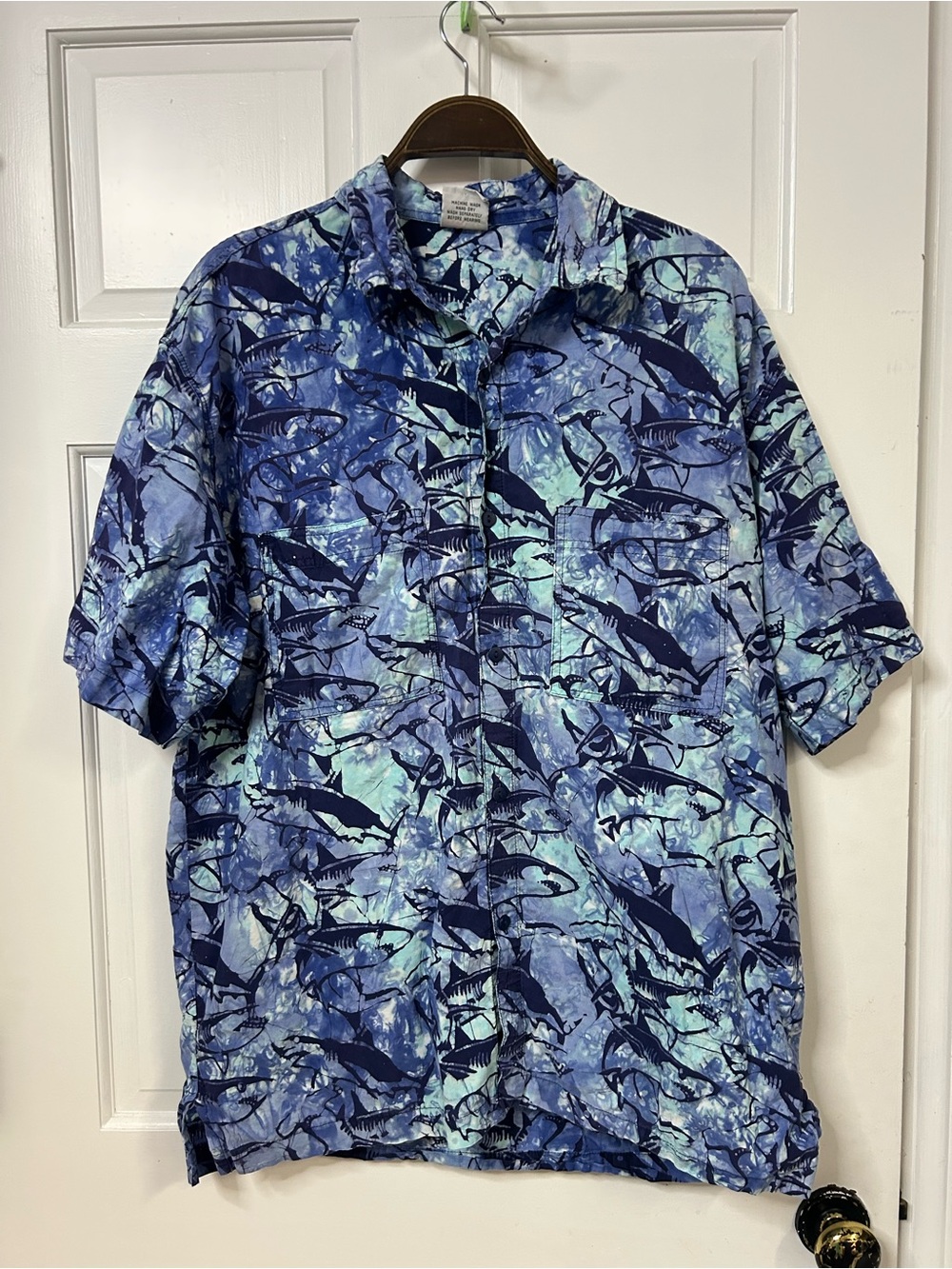 Men's Short-Sleeve Blue Fish Print Button-Down Shirt